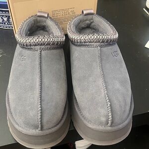UGG women’s platform shoes